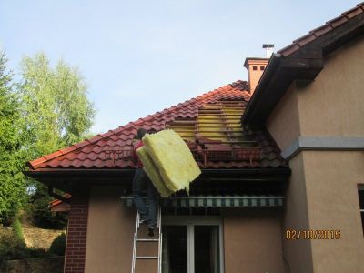 naprawa dachu po szkodach kuny